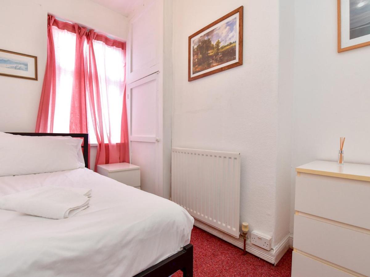 Pass The Keys Perfectly Located 3 Bed Home Close To The City Кардифф Экстерьер фото